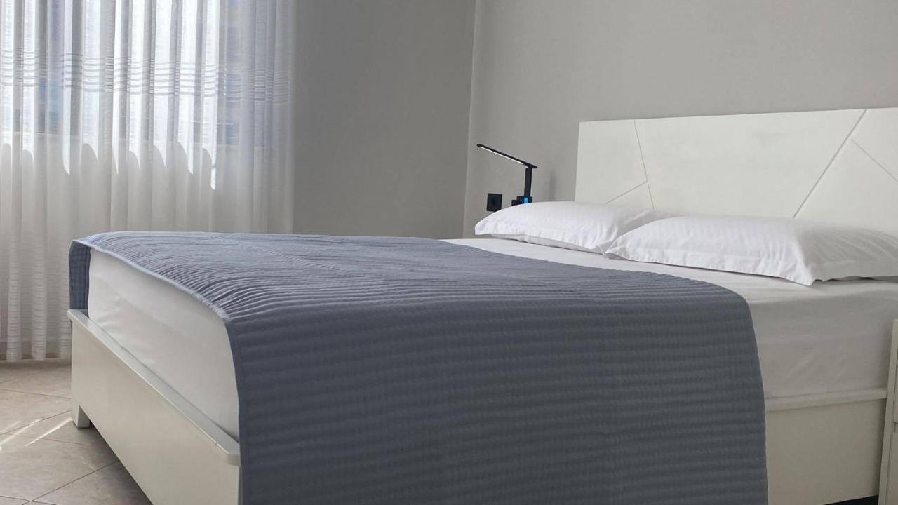 Laureta Central Apartment Tirana Exteriér fotografie